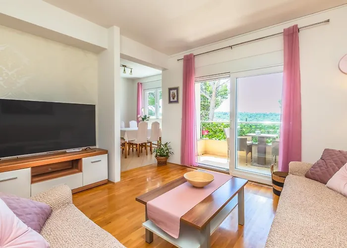 Apartment Indigo Makarska