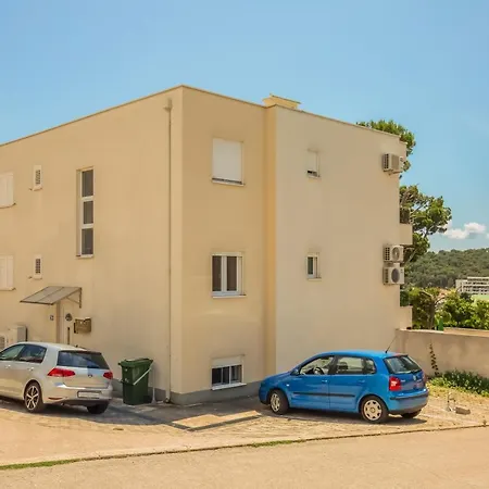 Apartment Indigo Makarska