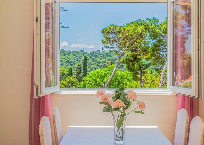 Apartment Indigo Makarska