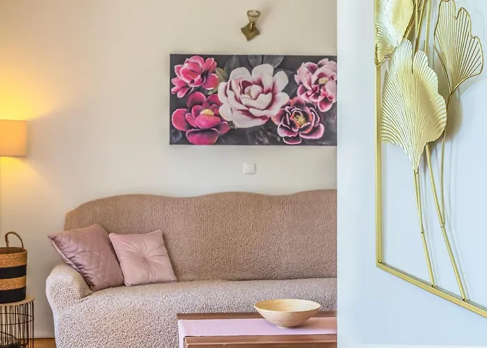 Indigo Μακάρσκα