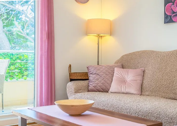 Indigo Διαμέρισμα *